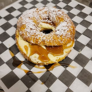 French Toast Bagel with Butter & Maple Syrup