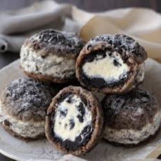 Oreo Cookie Puffs (3 pcs)